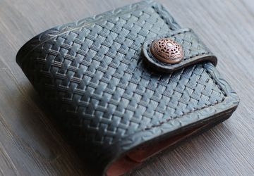 Кожаное мужское портмоне "Нескучная классика"