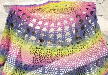 Шаль  "Стать бабочкой"