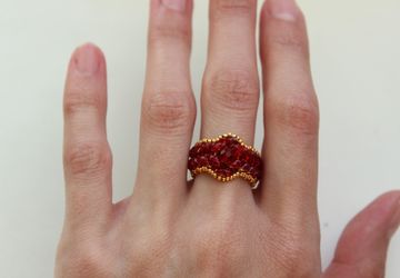 Кольцо из бисера "Золотой гранат"
