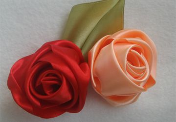 Розы из атласных лент мастер класс