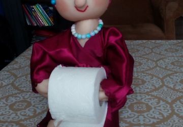 Кукла-держатель туалетной бумаги