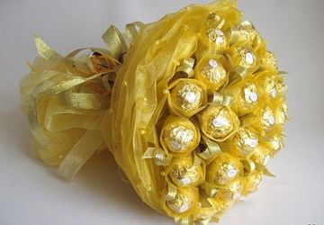 Букетики из конфет