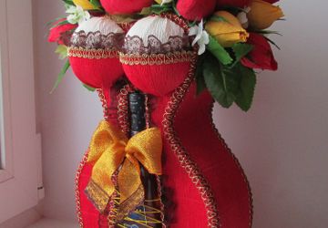 Корсет с конфетами и коньяком "Роковая женщина"