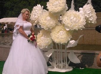 Светящиеся большие цветы