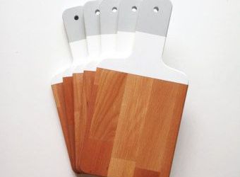 Яркие разделочные доски своими руками.