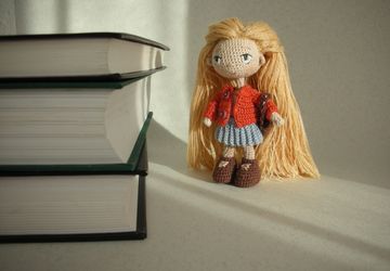 Авторская миниатюрная кукла "Эмми"