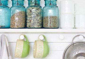 Полочка в кухню