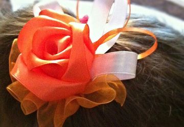 #Заколки ручной работы из лент.