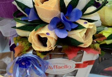 сделаю на заказ букеты из конфет. а также топиарий магнит .