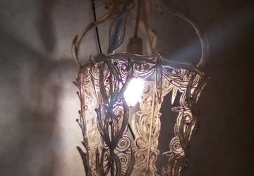 Фонарь настенный.