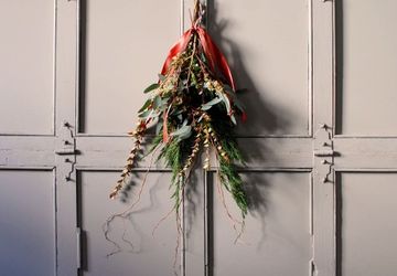 Украшение на дверь