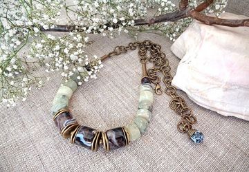 Бусы из бразильского агата и пренита