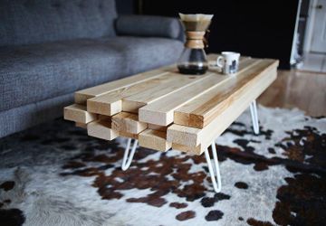 Мастерим из дерева Журнальный столик в гостиную