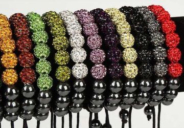 Красивый браслет