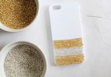 Как украсить чехол мобильного телефона для особого случая.