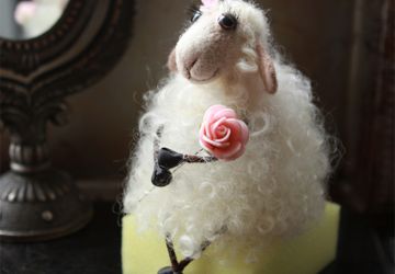 Овечка с розочкой