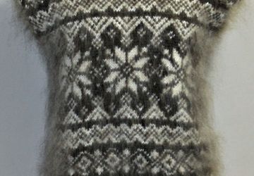 Пуховый вязаный жилет "Айсберг"