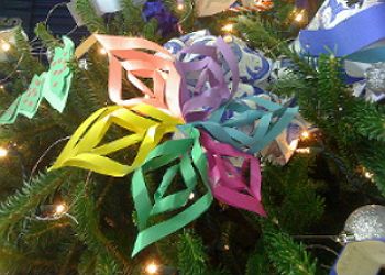 Объемные снежинки из бумаги