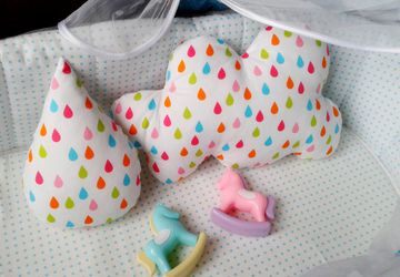 Подушки в детскую кроватку