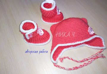 Шапочка и сапожки