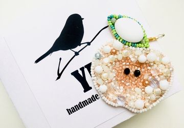 Брошь морозное яблоко