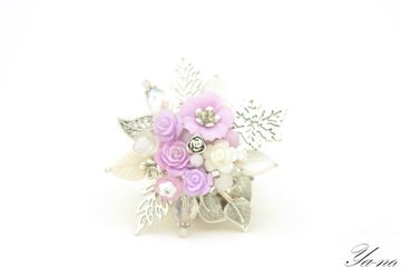 Брошь с цветами и листьями "Лилово-сиреневый букет". Продано!