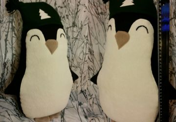 Пингвин-подушка-игрушка