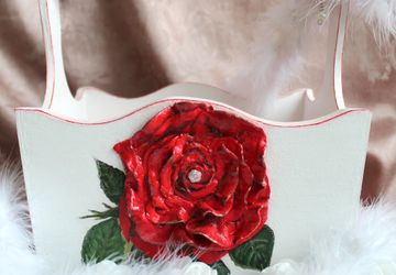 Корзинка лукошко Роза красная