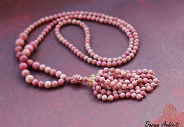 Сотуар из родонита.