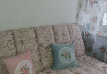 Диванная подушка