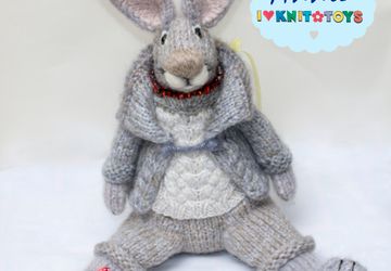Рождественский Зайчик, вязаная интерьерная игрушка (на заказ)
