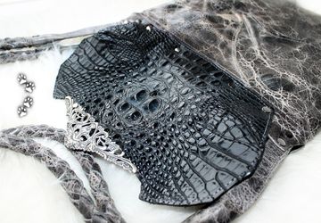 Сумочка винтажная с крокодилом