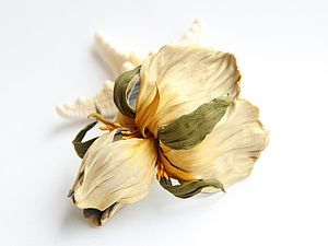 МК Брошь из кожи "Ирис"