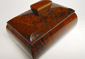 Шкатулка из натурального камня, обсидиан