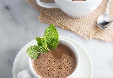 Рецепт необычного ГОРЯЧЕГО ШОКОЛАДА С МЯТОЙ!