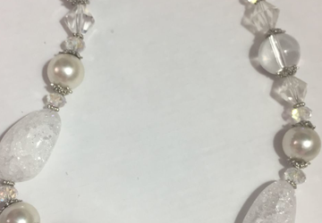 Колье из горного хрусталя