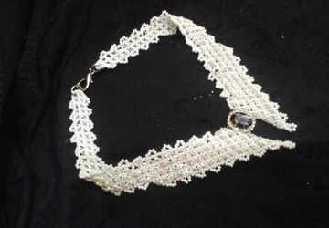 Белый воротничок