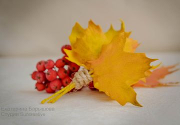 Брошь..Букетик кленовых листочков..