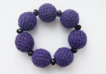 Браслет вязаный фиолетовый
