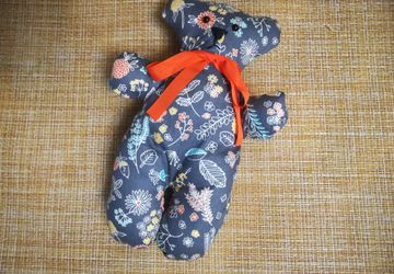 Цветочный мишка