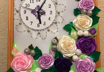 Картина с часами.