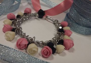 браслет с розами
