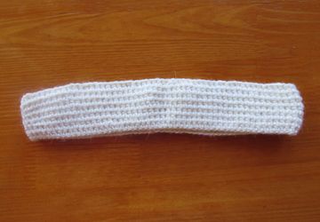 Белая повязка для головы женская