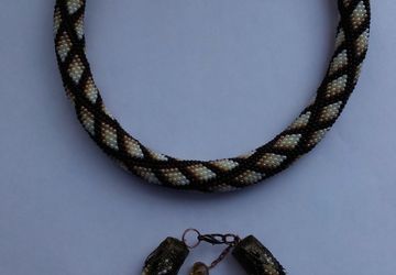 Украшения и вышивка из бисера