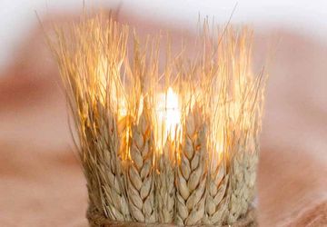 Делаем подсвечник из растительных материалов