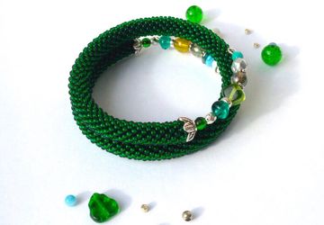 Браслет "Чарующий зеленый"