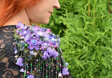 Брошь-эполет из бисера, стразов Сваровски и натуральных камней "Пролетье". Продано!