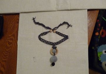 Колье с бусинами