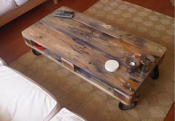 Мастерим из дерева Журнальный столик в гостиную