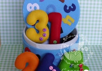 Цифры из фетра в шкатулке